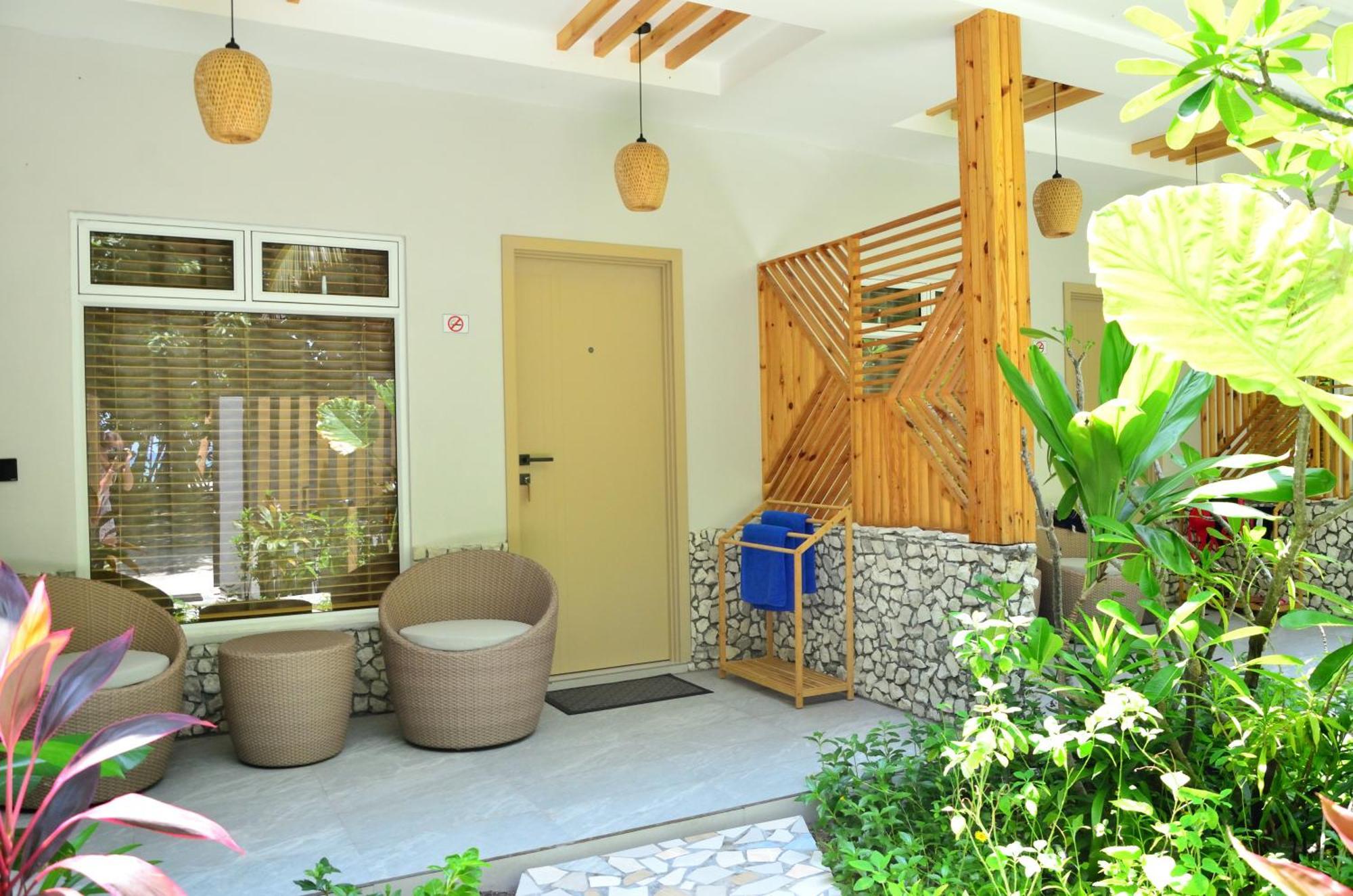 Three Hearts Guesthouse And Villas Fulhadhoo Extérieur photo